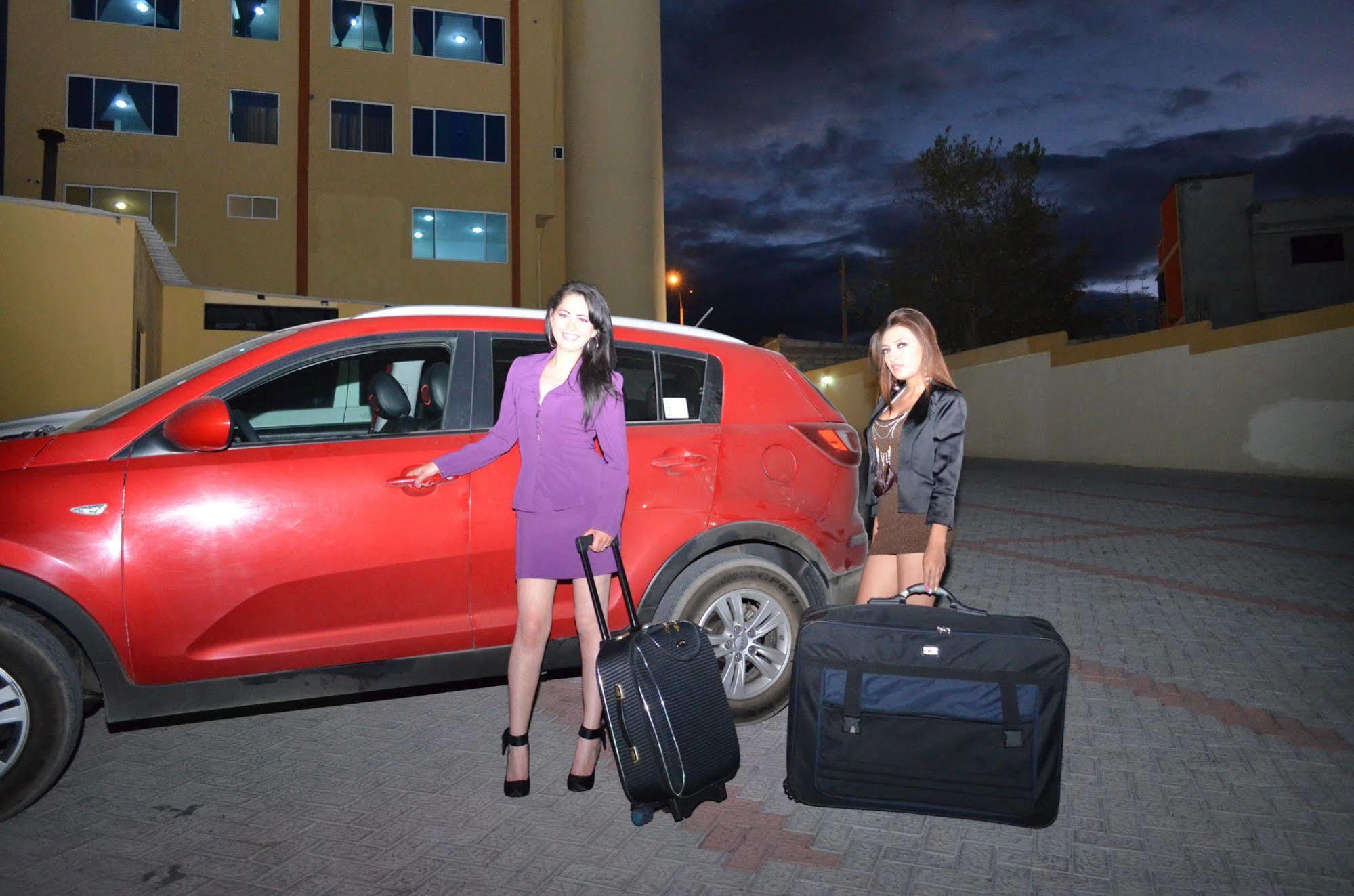 Hotel Versailles Ambato Extérieur photo