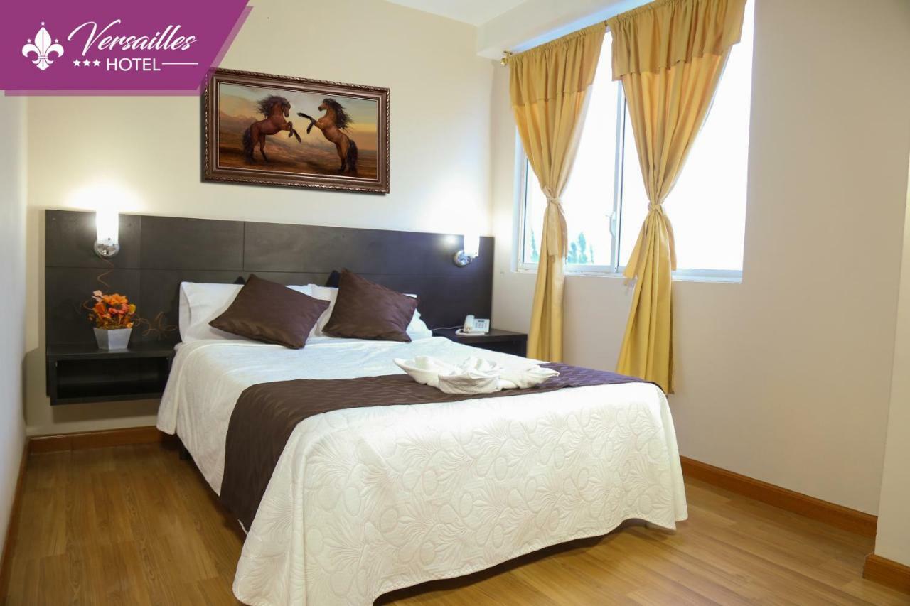 Hotel Versailles Ambato Extérieur photo